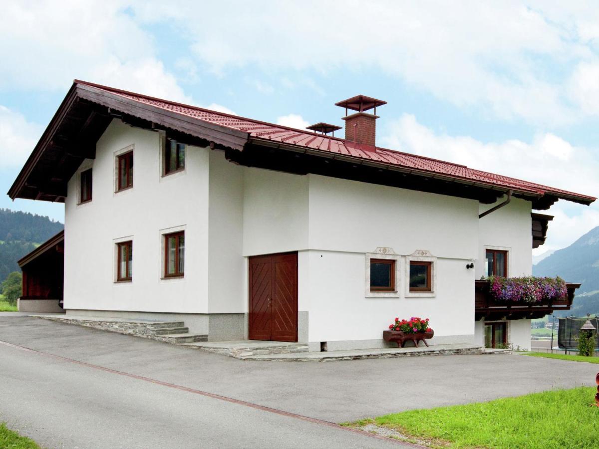 Beautiful Apartment In Brixen In The Thale บริกเซินอิมทาเล ภายนอก รูปภาพ