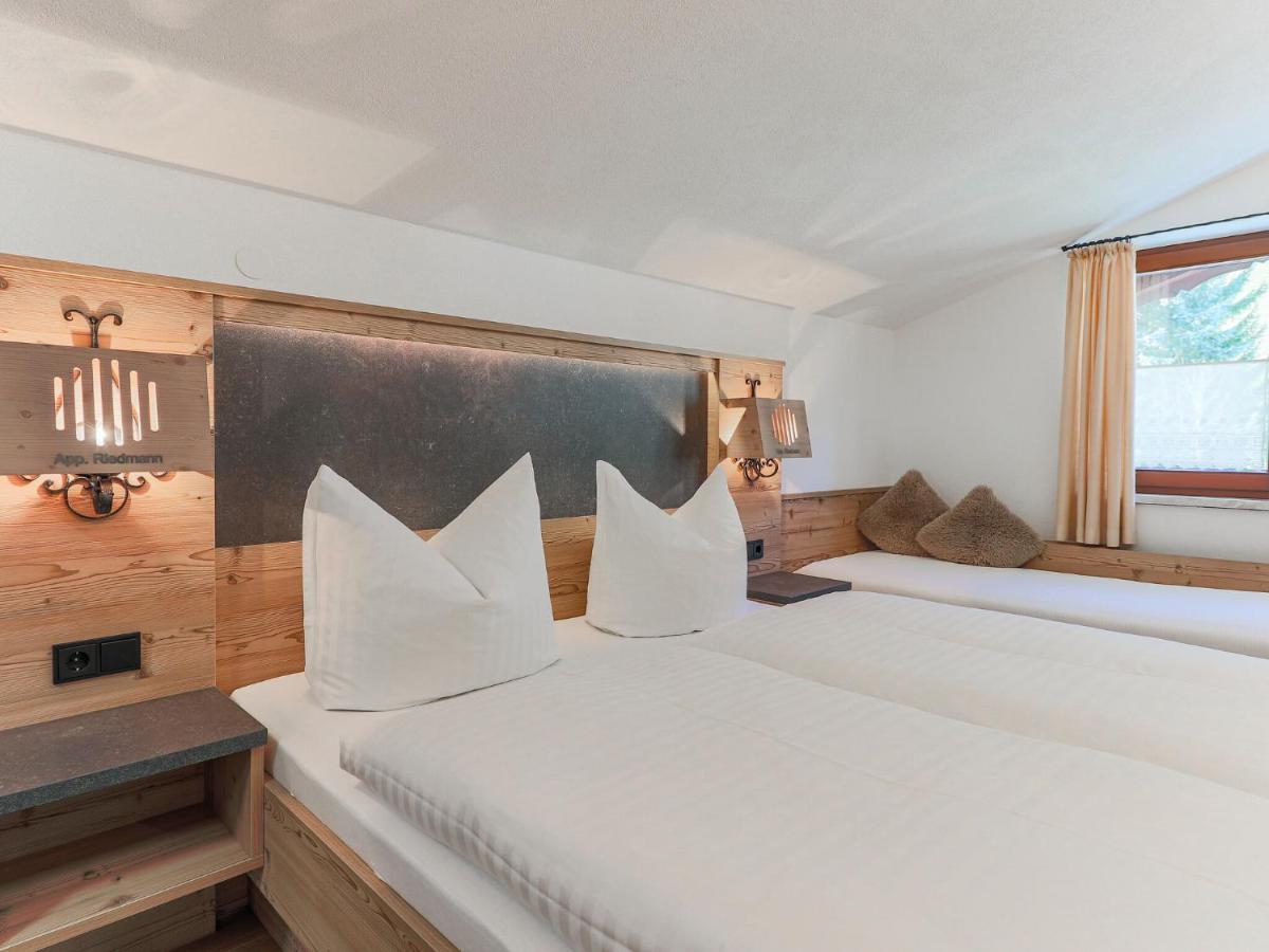 Beautiful Apartment In Brixen In The Thale บริกเซินอิมทาเล ภายนอก รูปภาพ