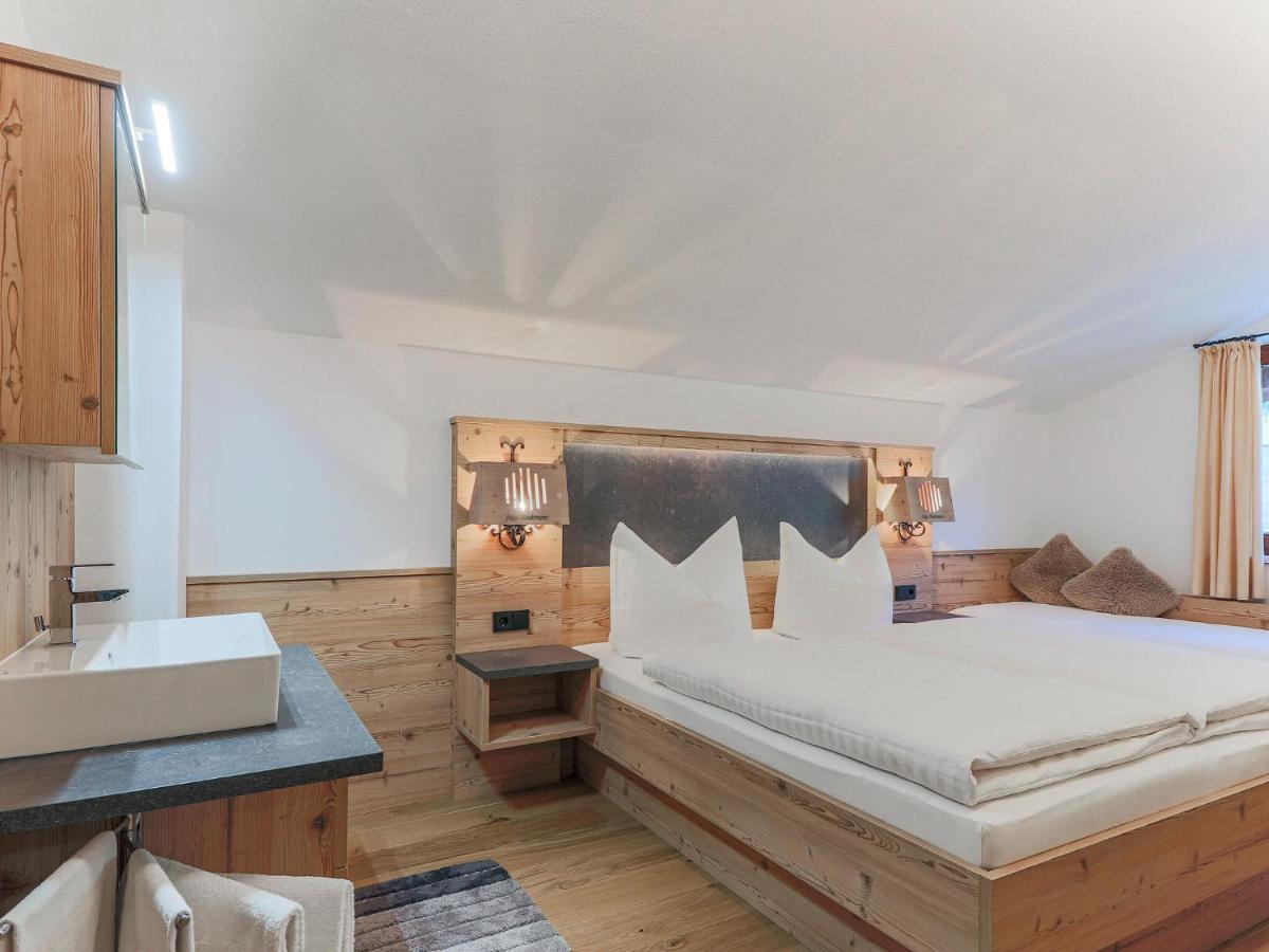 Beautiful Apartment In Brixen In The Thale บริกเซินอิมทาเล ภายนอก รูปภาพ